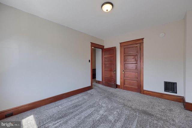 15 E FILBERT STREET, Lancaster, PA 17603