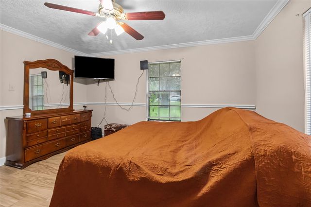 2054 Linda Lane, Pearland, TX 77584