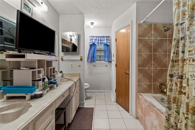 2054 Linda Lane, Pearland, TX 77584