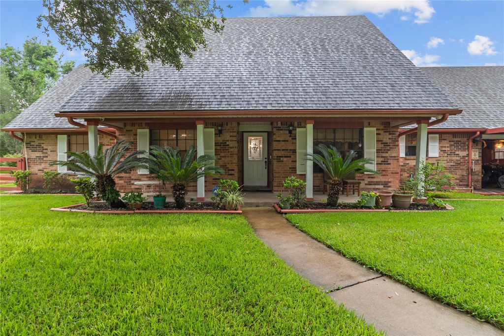 2054 Linda Lane, Pearland, TX 77584