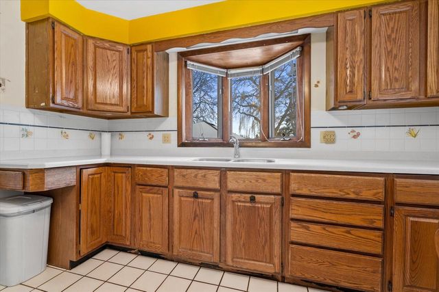 4111 12th STREET, Kenosha, WI 53144