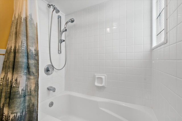 4111 12th STREET, Kenosha, WI 53144