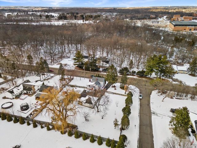 4111 12th STREET, Kenosha, WI 53144