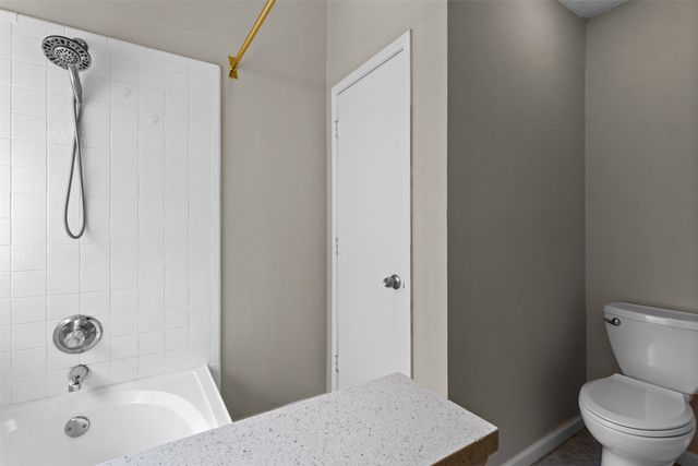 2847 Red Oak Drive, Grand Prairie, TX 75052