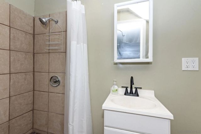 2618 46th St, San Diego, CA 92105