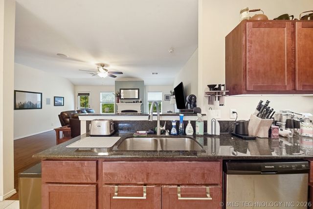 14734 S Hudson Avenue, Bixby, OK 74008