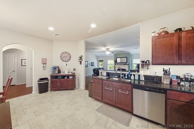 14734 S Hudson Avenue, Bixby, OK 74008