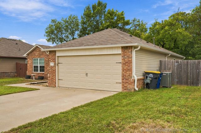 14734 S Hudson Avenue, Bixby, OK 74008