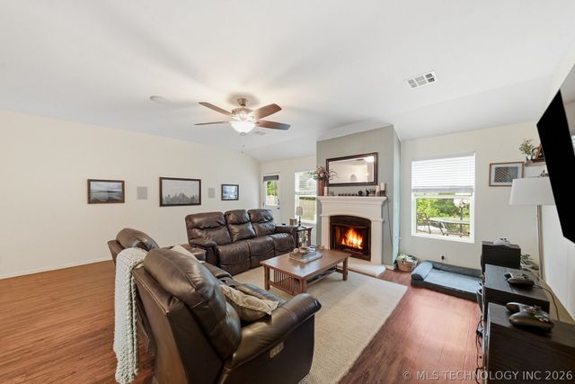 14734 S Hudson Avenue, Bixby, OK 74008