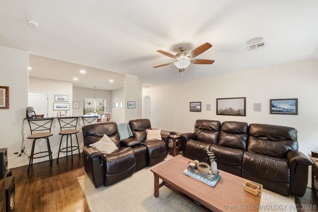 14734 S Hudson Avenue, Bixby, OK 74008