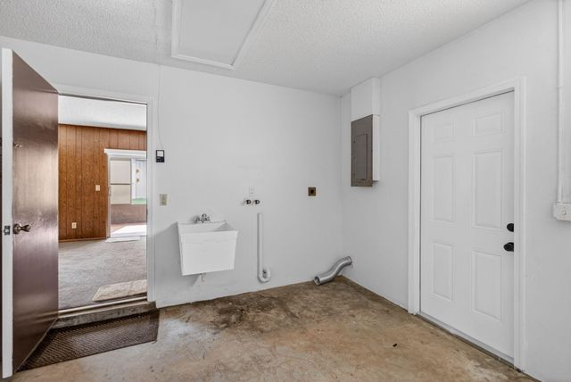 9820 Jonquil Circle N, Palm Beach Gardens, FL 33410