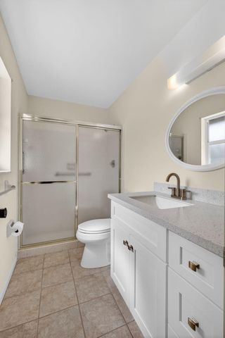 9820 Jonquil Circle N, Palm Beach Gardens, FL 33410