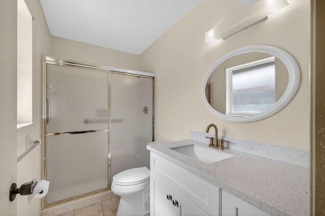 9820 Jonquil Circle N, Palm Beach Gardens, FL 33410