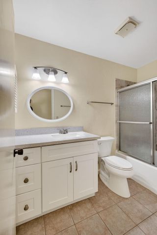 9820 Jonquil Circle N, Palm Beach Gardens, FL 33410