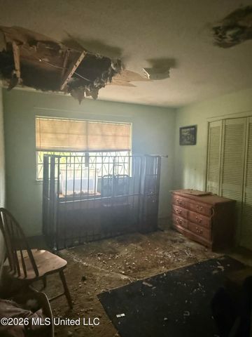 3920 Hillandale Drive, Gautier, MS 39553