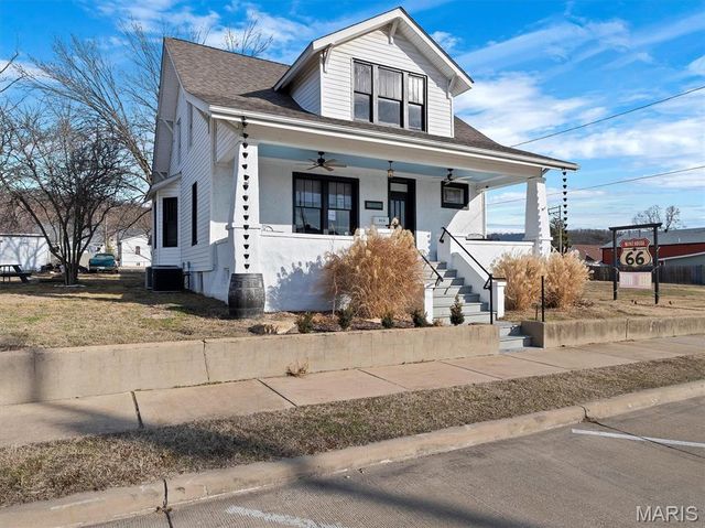 319 W Saint Louis Street, Pacific, MO 63069