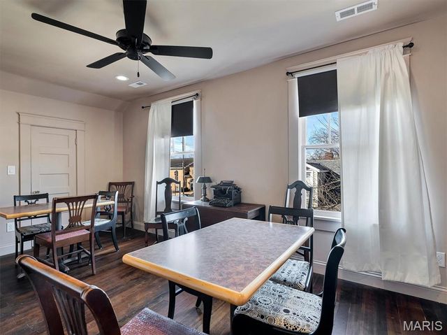 319 W Saint Louis Street, Pacific, MO 63069