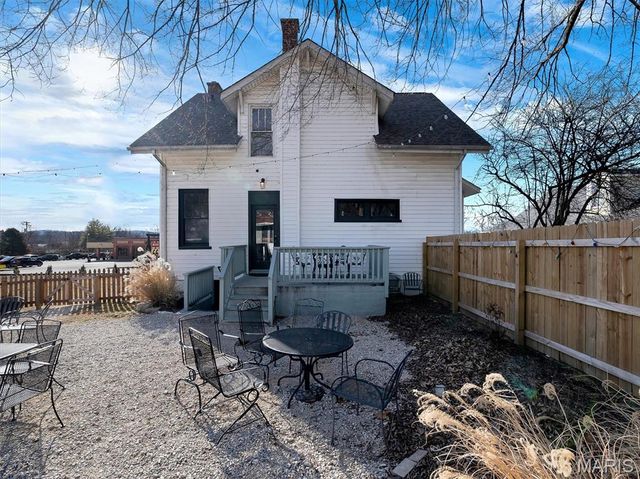 319 W Saint Louis Street, Pacific, MO 63069