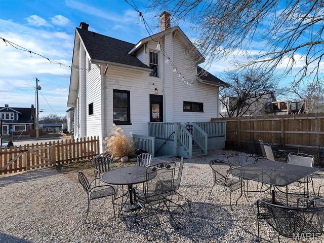 319 W Saint Louis Street, Pacific, MO 63069