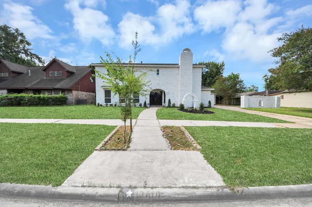 13710 Whitchurch Way, Houston, TX 77015