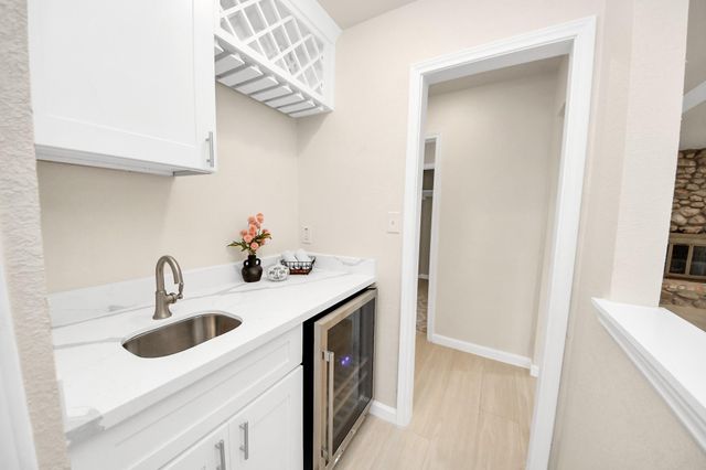 13710 Whitchurch Way, Houston, TX 77015