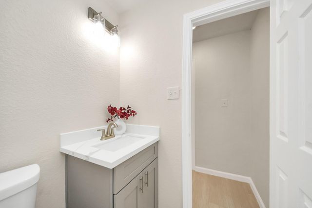 13710 Whitchurch Way, Houston, TX 77015