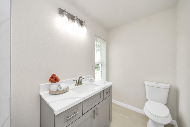13710 Whitchurch Way, Houston, TX 77015