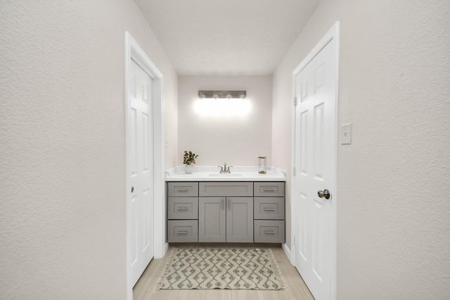 13710 Whitchurch Way, Houston, TX 77015