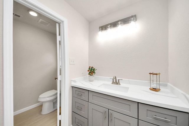 13710 Whitchurch Way, Houston, TX 77015
