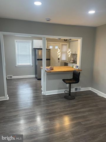 2340 HUNTER PL SE, Washington, DC 20020