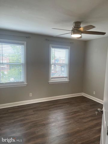 2340 HUNTER PL SE, Washington, DC 20020