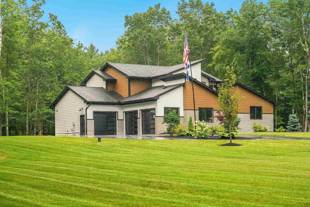 47 Old Military Road, Rindge, NH 03461