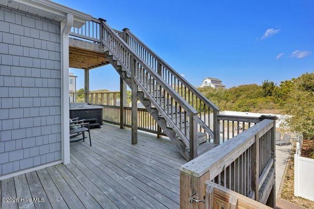 2671 Island Drive, N Topsail Beach, NC 28460