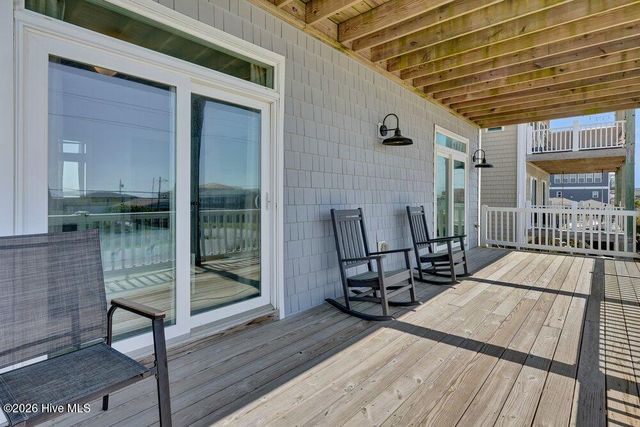 2671 Island Drive, N Topsail Beach, NC 28460