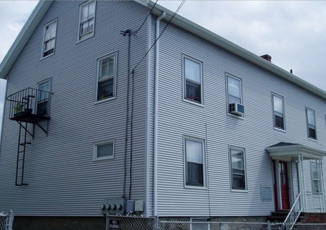 59 Davis 2 North, Fall River, MA 02723