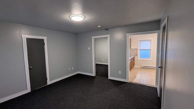 59 Davis 2 North, Fall River, MA 02723