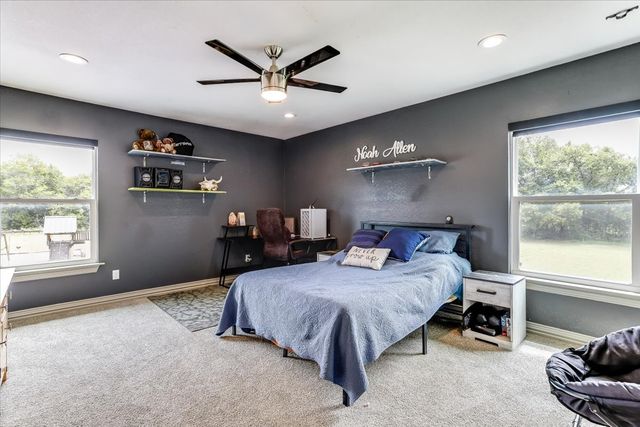 521 Bakers Branch Road, Waxahachie, TX 75167