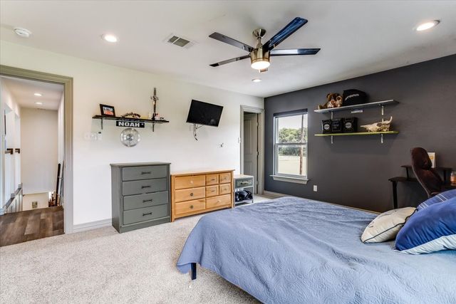 521 Bakers Branch Road, Waxahachie, TX 75167