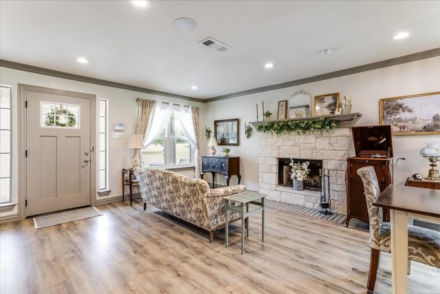 521 Bakers Branch Road, Waxahachie, TX 75167
