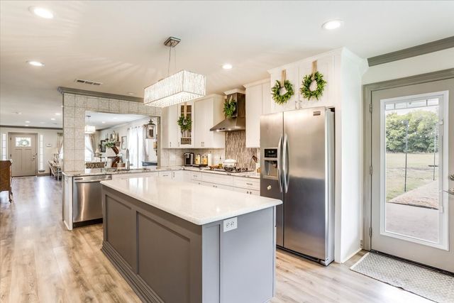 521 Bakers Branch Road, Waxahachie, TX 75167
