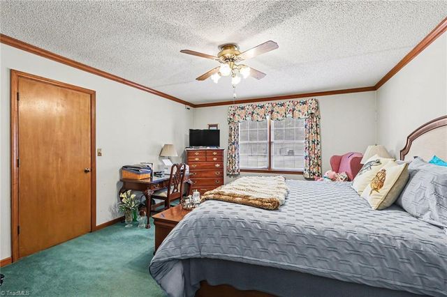 217 Greenlawn Drive, Kernersville, NC 27284