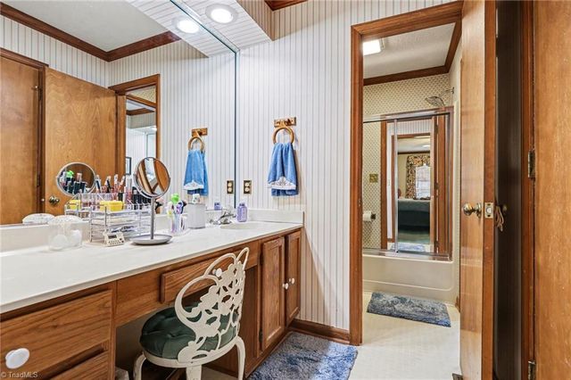 217 Greenlawn Drive, Kernersville, NC 27284