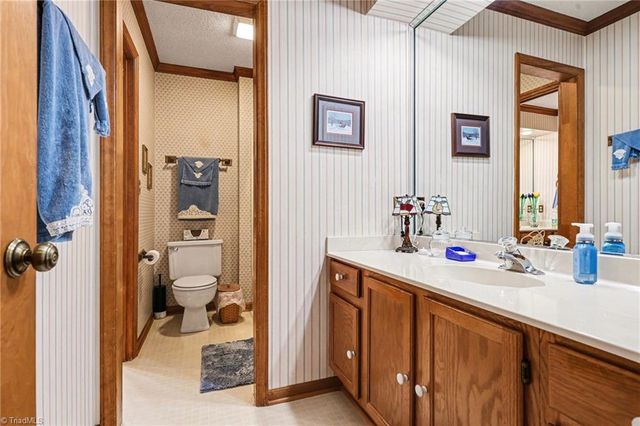 217 Greenlawn Drive, Kernersville, NC 27284