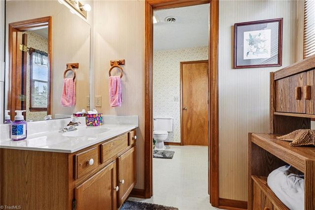 217 Greenlawn Drive, Kernersville, NC 27284