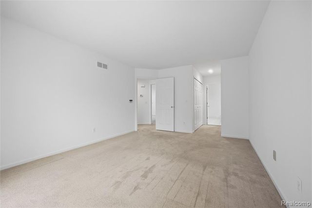 43442 Napa Drive, Sterling Heights, MI 48314