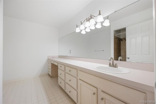 43442 Napa Drive, Sterling Heights, MI 48314