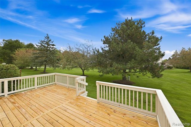 43442 Napa Drive, Sterling Heights, MI 48314