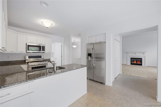43442 Napa Drive, Sterling Heights, MI 48314