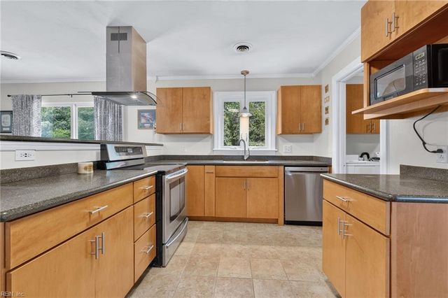 3300 Matoaka RD, Suffolk, VA 23434