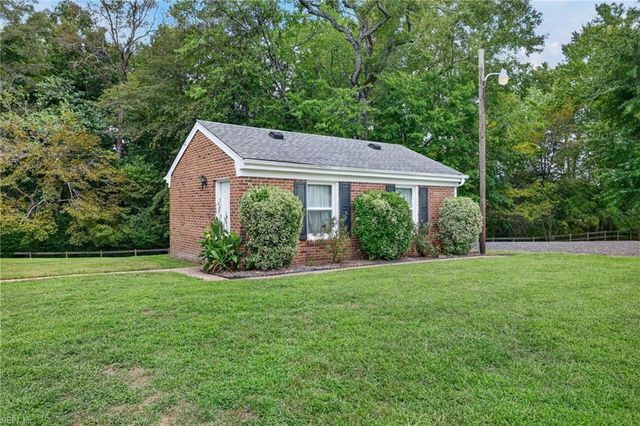 3300 Matoaka RD, Suffolk, VA 23434